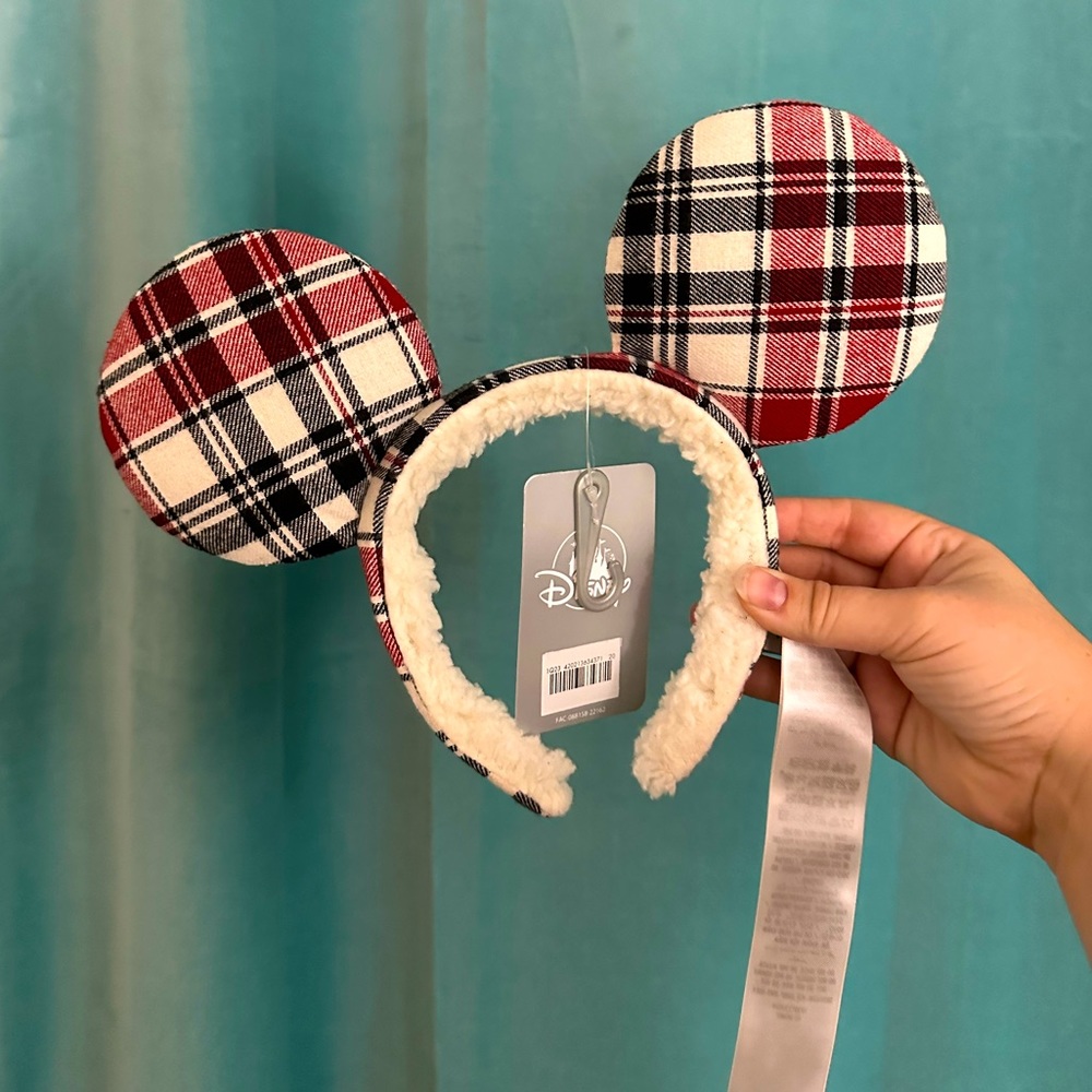 NWT Disney 2022 Plaid Christmas Mickey Ears